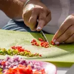 plastic cutting boards microplastics 