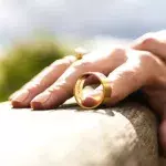 8 signs that reveal your marriage is hitting the rocks