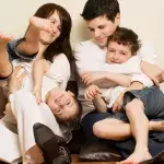 Birth order in siblings can affect personalities. Here is how.