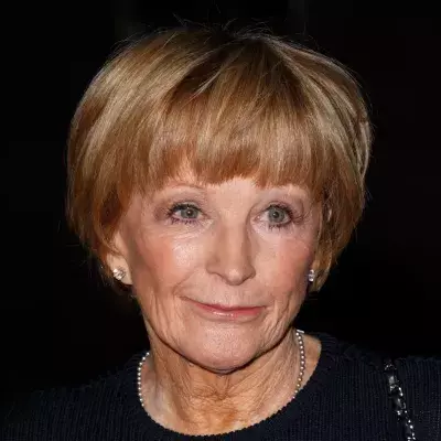 Anne Robinson TV presenter dating Queen Camilla ex-husband Andrew Parker Bowles