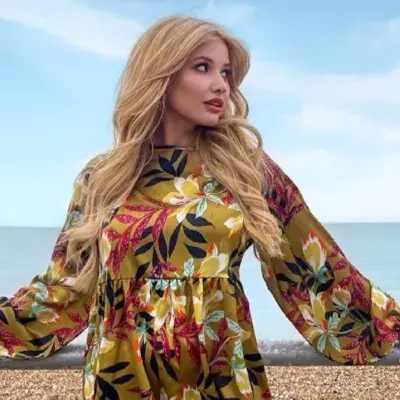 Love Island Amy Hart