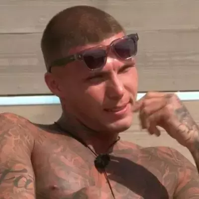 Love Island Contestants