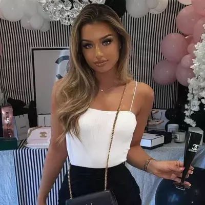 Love Island Contestants