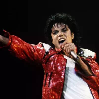 Michael Jackson King Of Pop