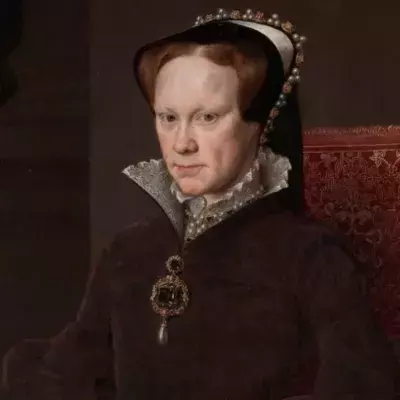 Discover the legend of Bloody Mary