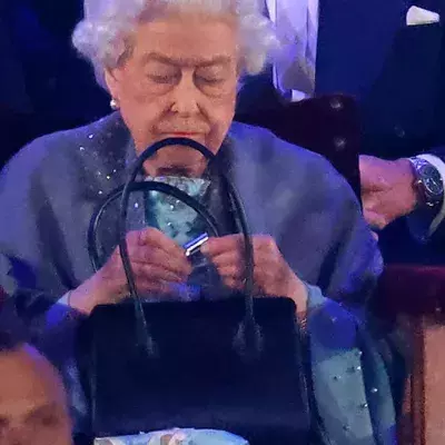 Here’s why Queen Elizabeth II’s handbag was essential for her, according to royal insiders