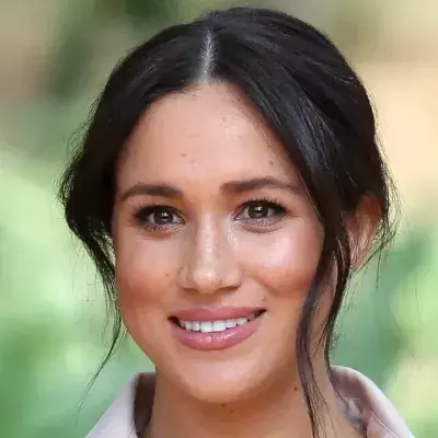 Meghan Markle spends mother's day donating baby supplies to homeless women