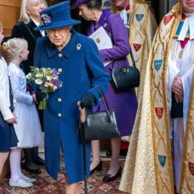 Queen uses walking stick for first to attend Westminster Abbey Service