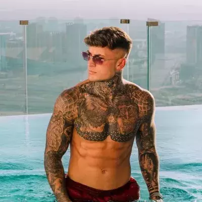 Love Island Contestants