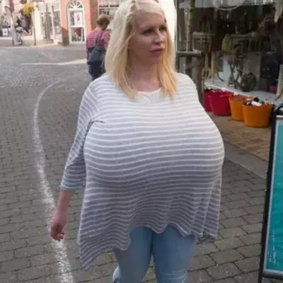 At 5 Stone, This German Model Claims to Have the World’s Largest Breasts