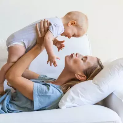After receiving a kiss from her mother, this baby had to fight to keep her eyesight 