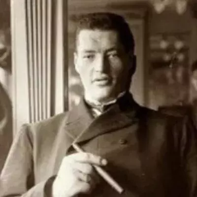 The astonishing case of Adam Rainer: The world’s only dwarf and giant