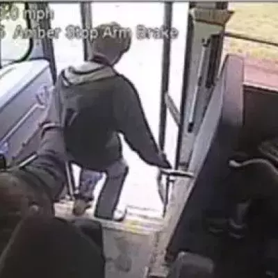This bus driver's extraordinary reflexes allowed him to save a child.
