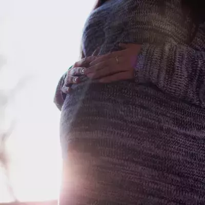 pregnant woman two wombs uterus 