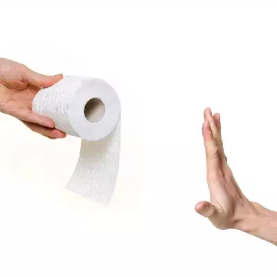 This woman claims she stopped wiping her butt, and uses a litter box instead