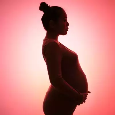 woman gives birth to twins two days apart