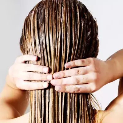 DIY Hair Mask Recipes For Every Hair Type!