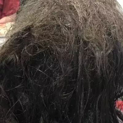 This Heroic Hairdresser Went Viral After Helping a Teenage Client With Depression