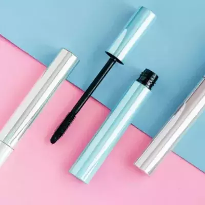 mascara brush
