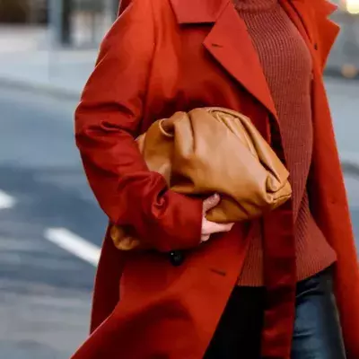 The pouch bag