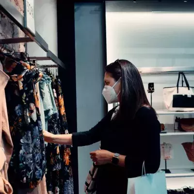 Three reasons to always buy clothes one size up