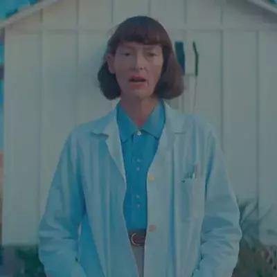 Women's shirt buttons are different to men's