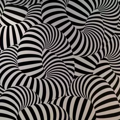 The first thing you see in this optical illusion says a lot about you