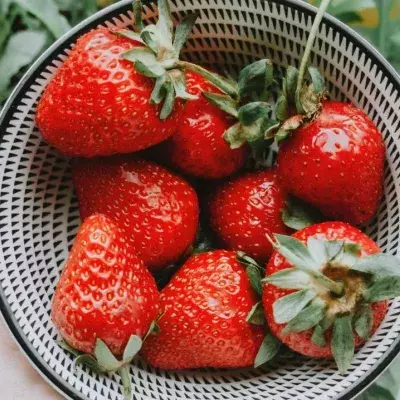 Here's why you should put balsamic vinegar in your strawberries