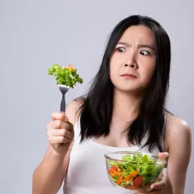 Tired of eating boring salads? Jazz up your salads with these easy tips