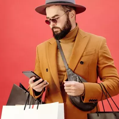  Here is why men wait until Christmas Eve to shop