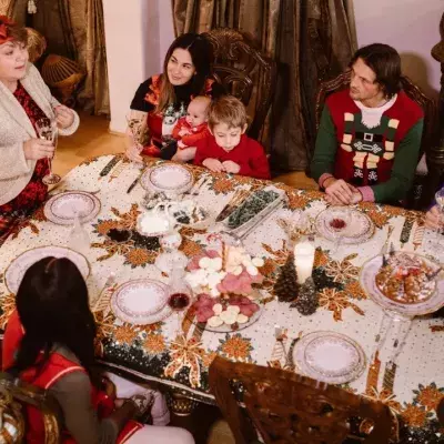 Here's how to cope with difficult relatives over Christmas