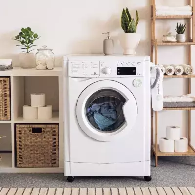 Here's why your clothes still smell bad even after washing