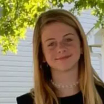  After This Mother Took A Photo Of Her Daughter, She Started To Panic