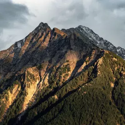 Alaska volcano on the verge of eruption after massive earthquake
