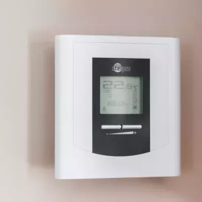 Brits urged to change heating settings today to save £400 on energy bills