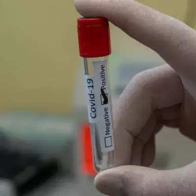 COVID-19: Why is the Omicron variant so contagious?