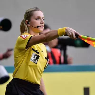 Fernanda Colombo Trolls A Player In The Middle Of A Match And It's Hilarious 