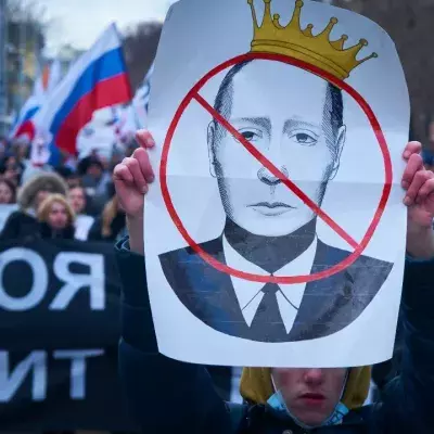 Former Oligarch breaks down Vladimir Putin’s mindset and the moves he has left