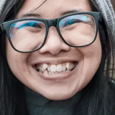 Japanese Women Are Protesting A Ban On Wearing Glasses In The Workplace