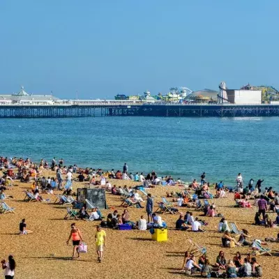 Met Office issues weather warnings over extreme temperatures in coming days