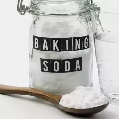 Seven Ways to use baking soda and eliminate smell