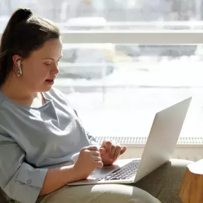 Universal Credit claimants could soon lose almost £400 in major change to benefits