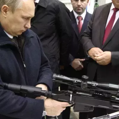 Vladimir Putin critic 'wakes up fearing every day will be his last', revealing he's not safe in UK