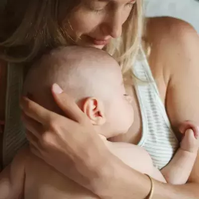 Her baby’s face suddenly became discoloured after she breastfed him