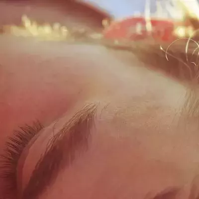 Man reveals horrific reason why you should never sleep with contacts in your eyes: 'It’s a constant pain'