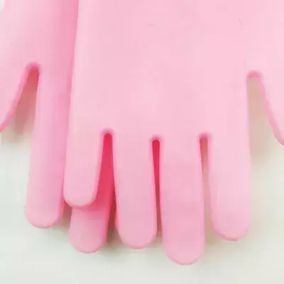 These Pink Period Gloves Have Enraged the Internet