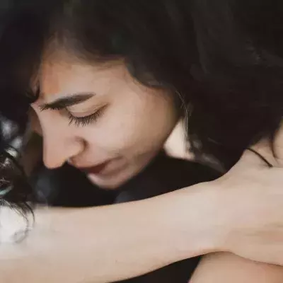 This woman suffers from rare and painful disease that cause her skin to constantly peel off 