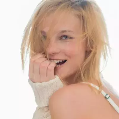 Here are 5 ways to pleasure yourself that are hands-free!