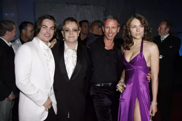 2006: Bold purple halter