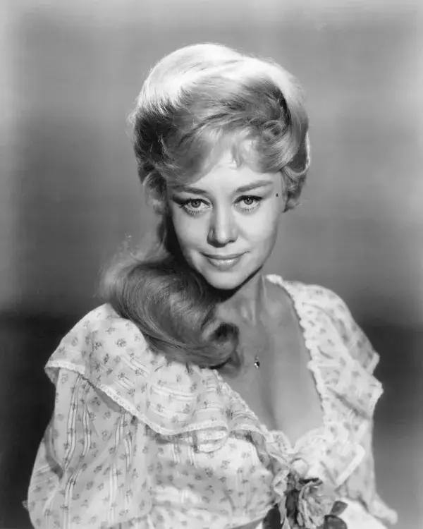 Glynis Johns 